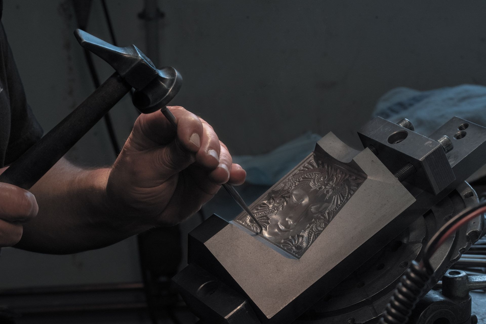moulding workshop at the lalique factory sequences studio 1643288410 min a62d630c8c
